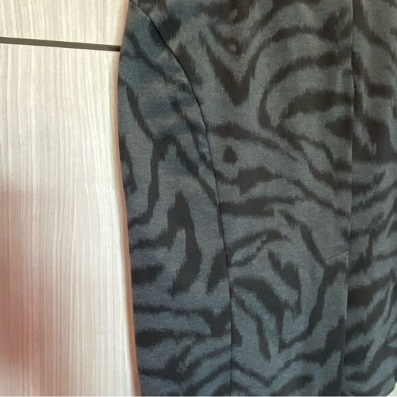 MICHAEL Michael Kors animal print lined skirt size 14 - Picture 11 of 11